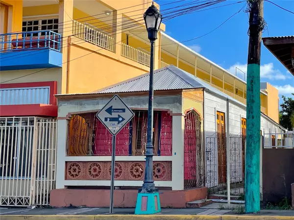 12 CALLE ANTONIO G. MELLADO, Vieques, PR 00765