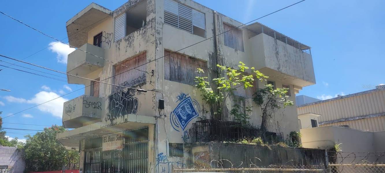 72 RIO PIEDRAS TOWN CORE, FERROCARRIL STREET, San Juan, PR 00925