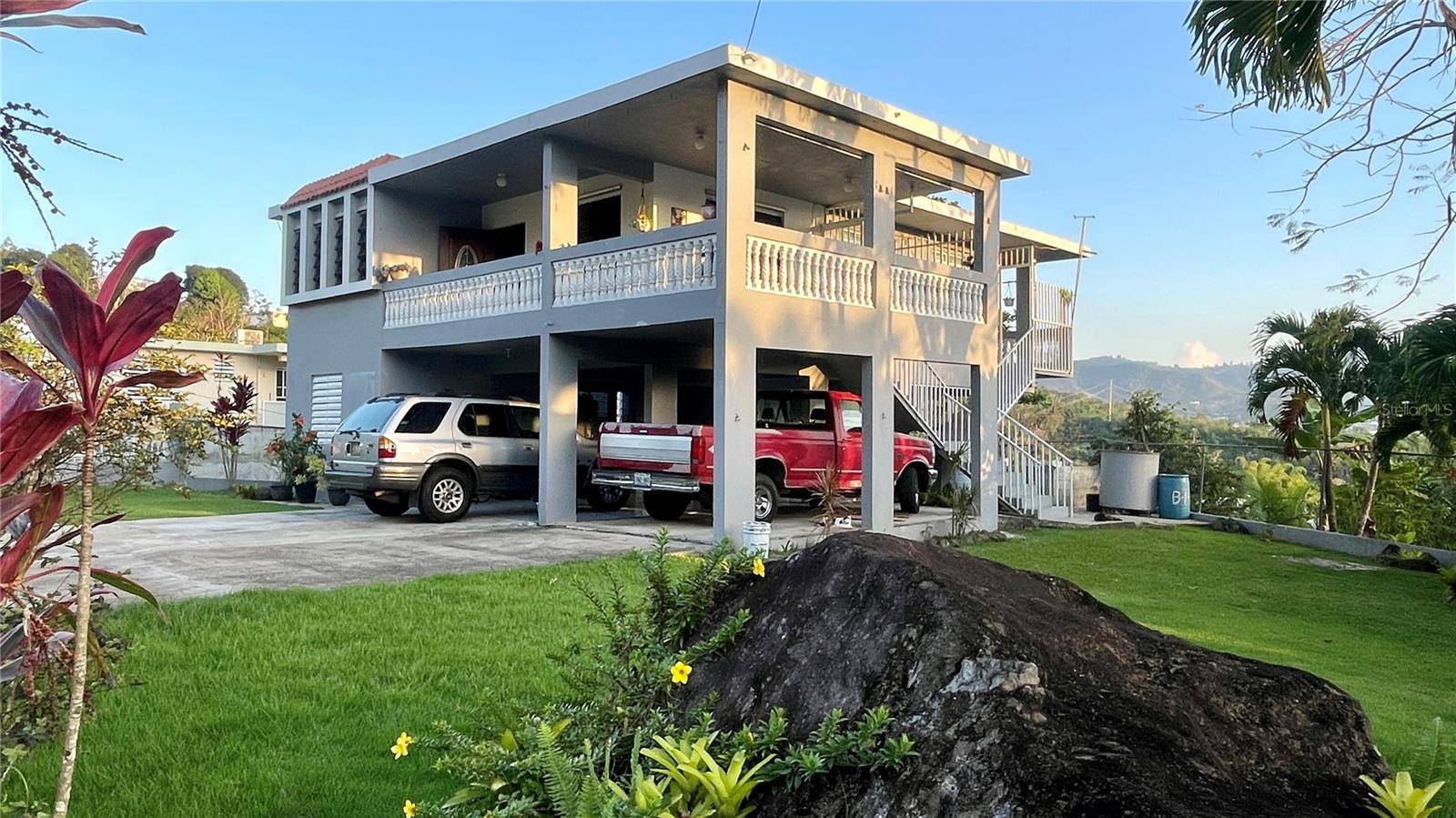 Paseo del Laurel VILLAS DE MONTESOL #14B, Cayey, PR 00736