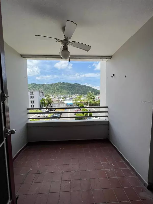 Caguas, PR 00725,Cond Turabo  Clusters APT BH-401