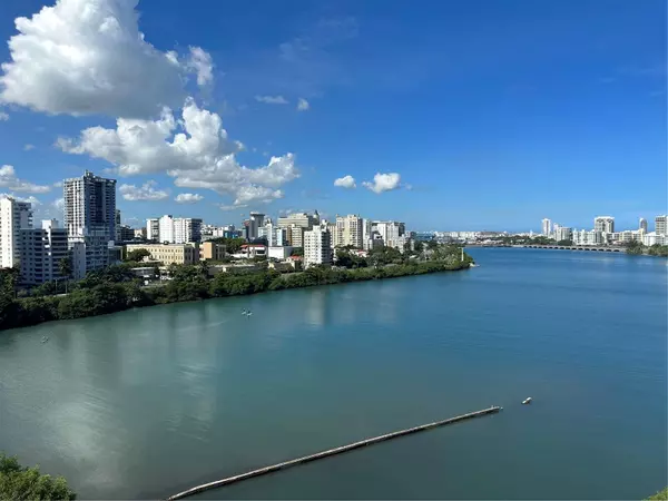 San Juan, PR 00918,Delcasse CONDOMINIO DEL MAR #1102