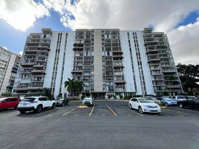 Rio Piedras, PR 00926,II CALLE GALILEO #1