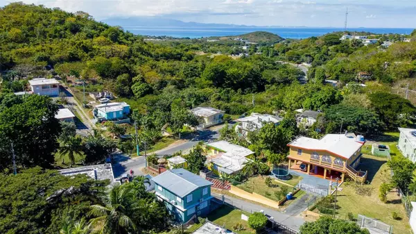 Vieques, PR 00765,2 JOAQUIN SANTOS