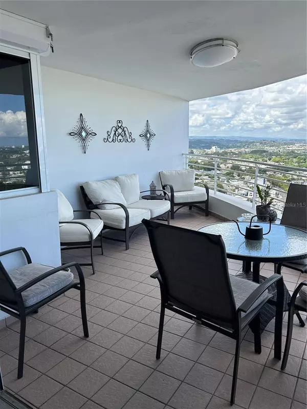 Guaynabo, PR 00969,752 ALEJANDRINO AVE #2101