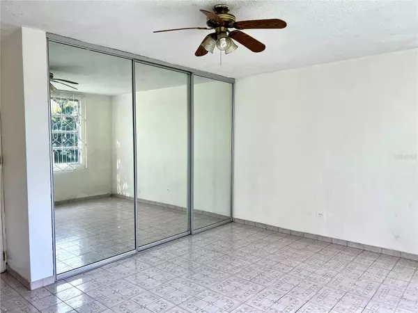 Carolina, PR 00979,Bella Mare, Isla Verde APT. 1-K #1-K