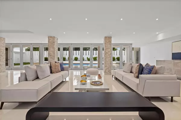 Guaynabo, PR 00969,La Villa de Torrimar REINA VICTORIA