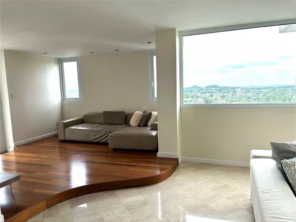 Guaynabo, PR 00969,1 ALTAVISTA #11-A