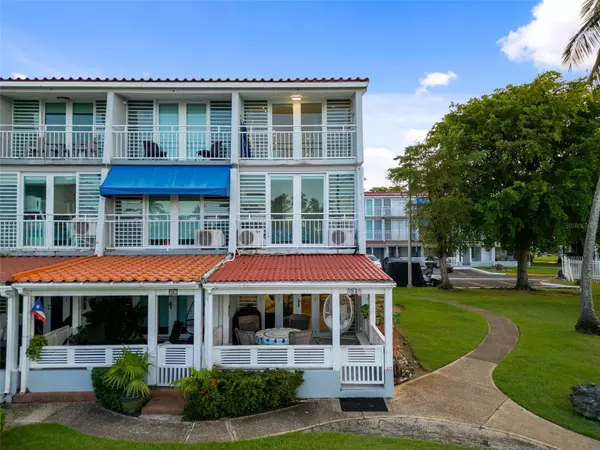 Dorado, PR 00646,carretera 693 VILLAS DE PLAYA 2 #S-1