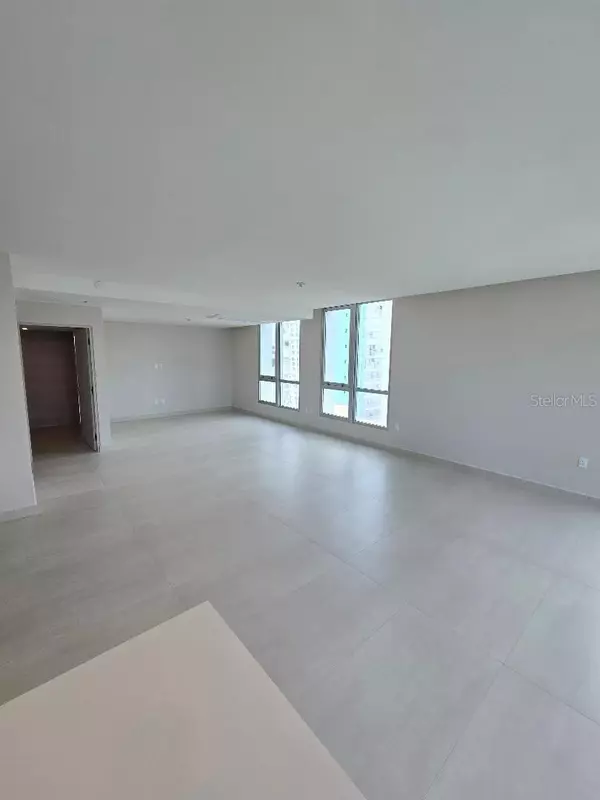 San Juan, PR 00907,14 DELCASE ST #8