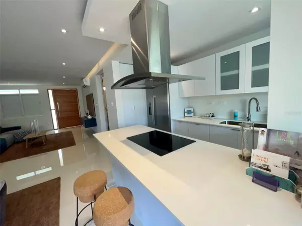 Humacao, PR 00791,PALMAS DEL MAR COND. HARBOUR LAKES #5C PH
