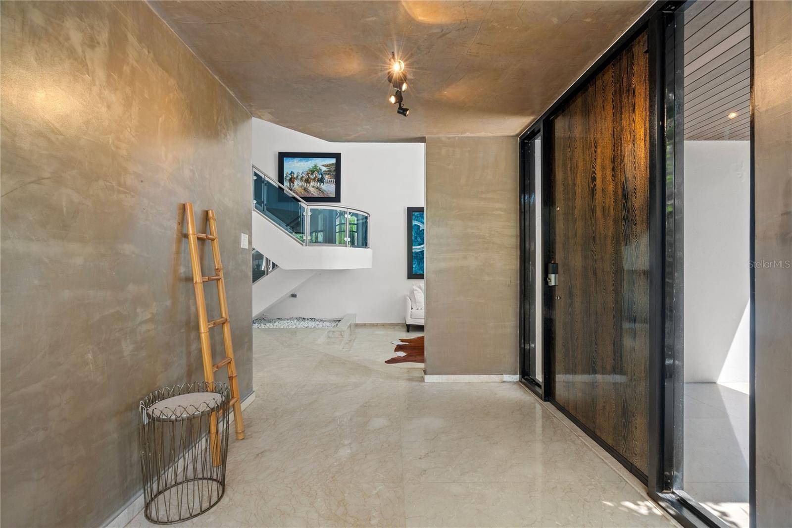 Guaynabo, PR 00966,A-9 ASTURIAS MARTINS COURT TORRIMAR