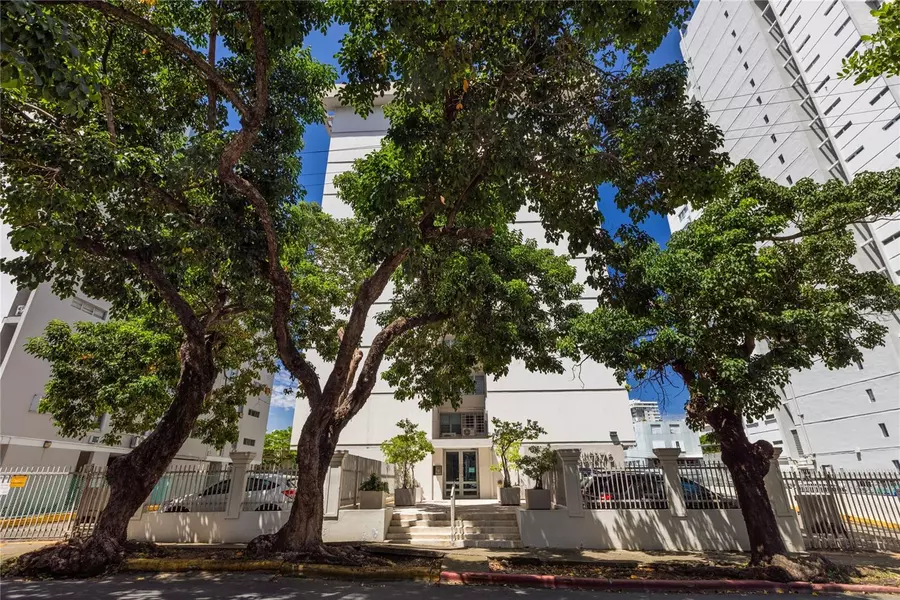 76 KING'S COURT #403, San Juan, PR 00911