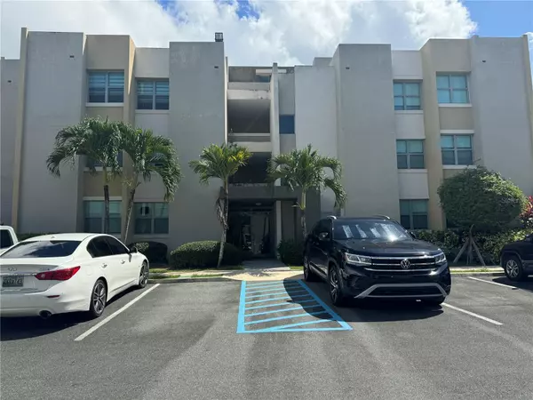 Oeste COND. ALAMANDA #5178, Guaynabo, PR 00969