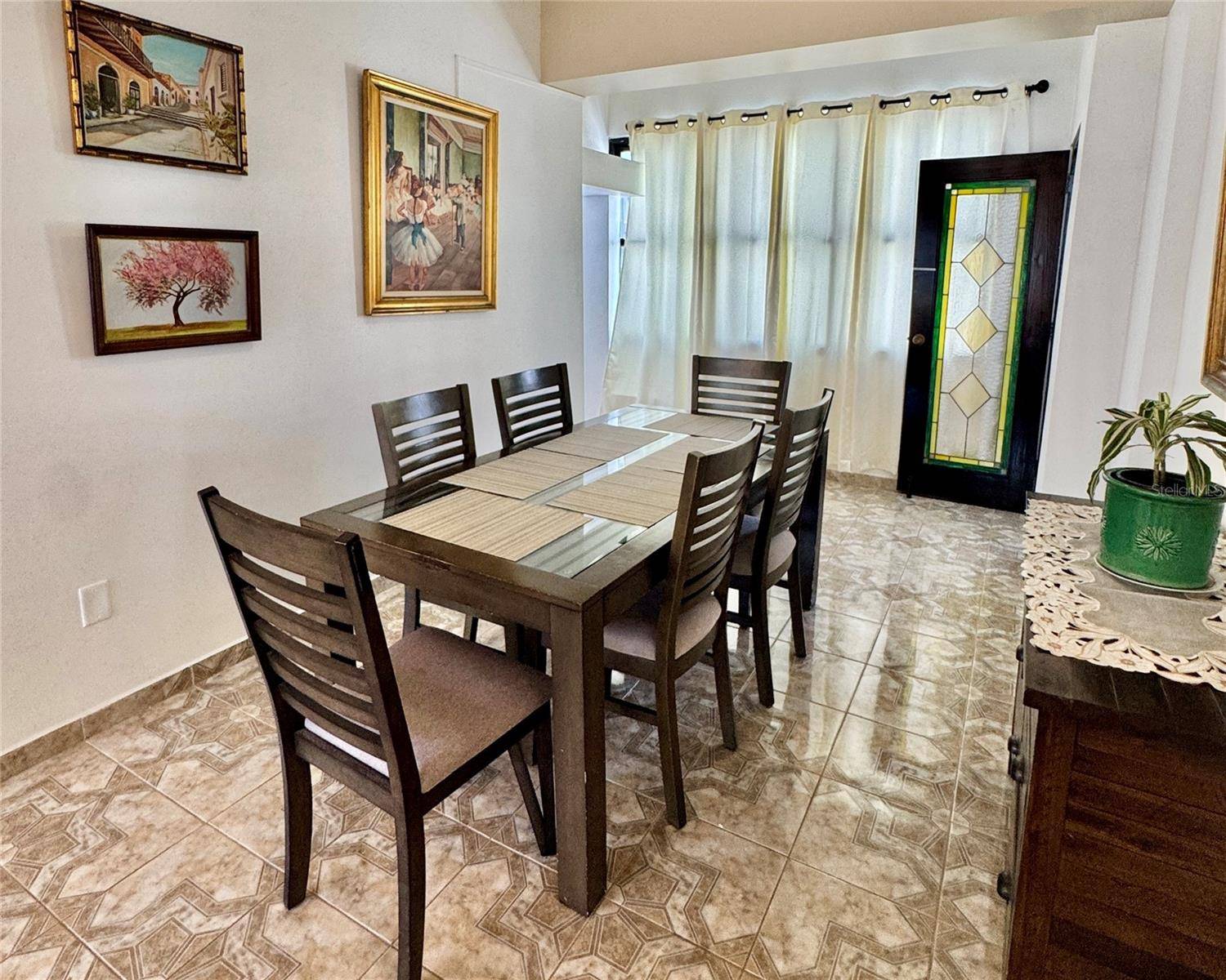 San Juan, PR 00907,1102 MAGDALENA AVE., CONDADO CENTER COND., #6D