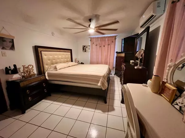 Barceloneta, PR 00617,COND FLORIDA GARDENS APT B-304