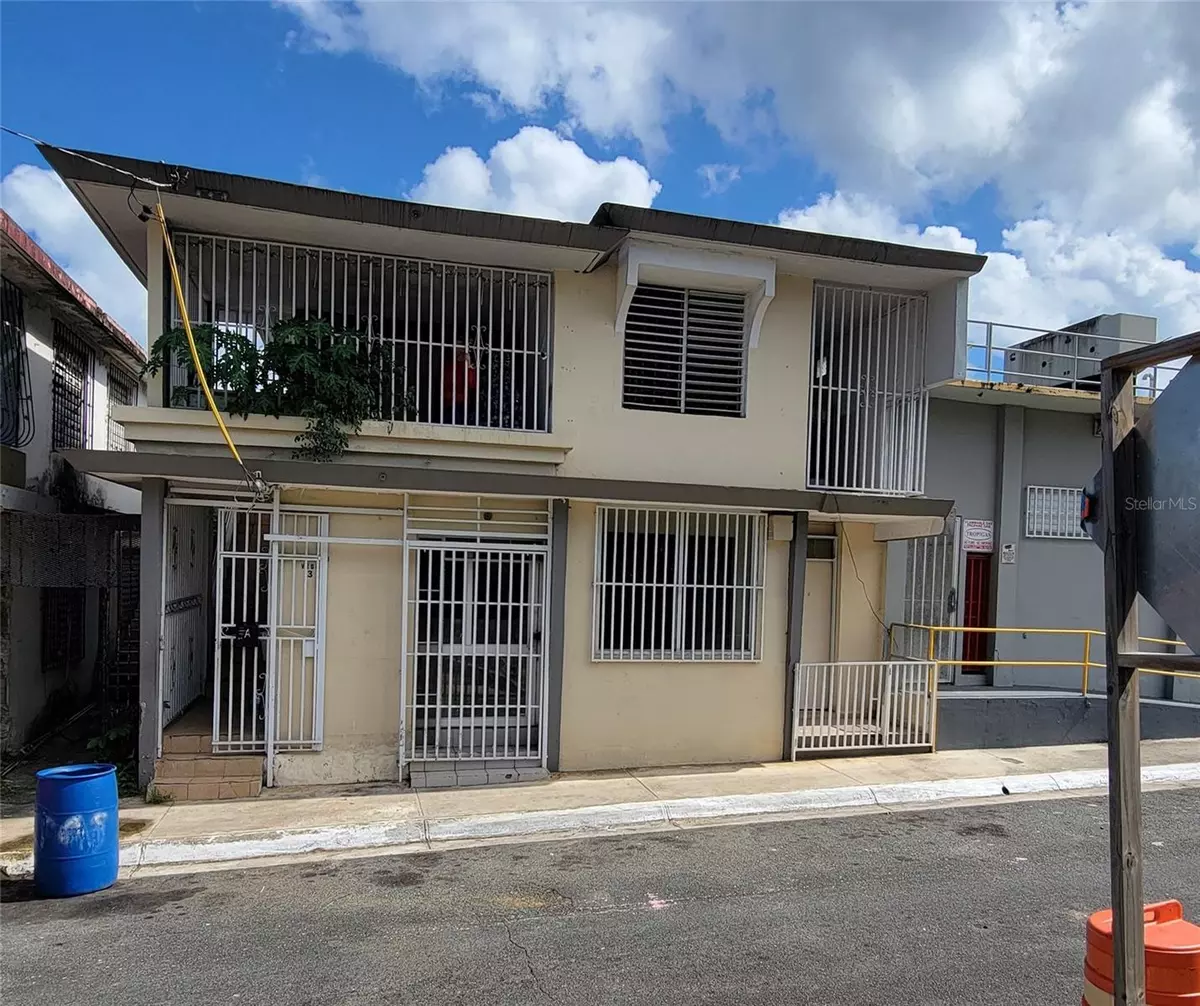 Vega Alta, PR 00692,3 CALLE LAUREANO VEGA