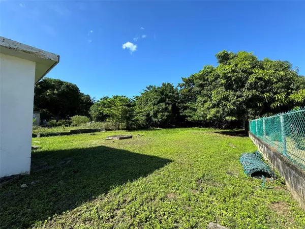 Vega Alta, PR 00692,Calle Lirio, Lote 13 BO. BREÑAS