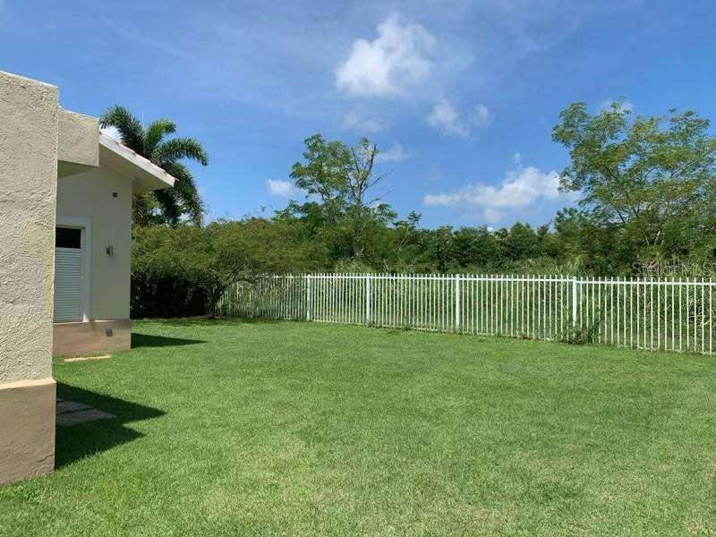 Humacao, PR 00791,111 CALLE