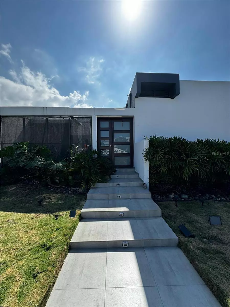 Guaynabo, PR 00966,Urb Caparra Hills H 3