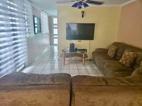 Ponce, PR 00730,Calle C-8 ESTANCIAS DEL GOLF