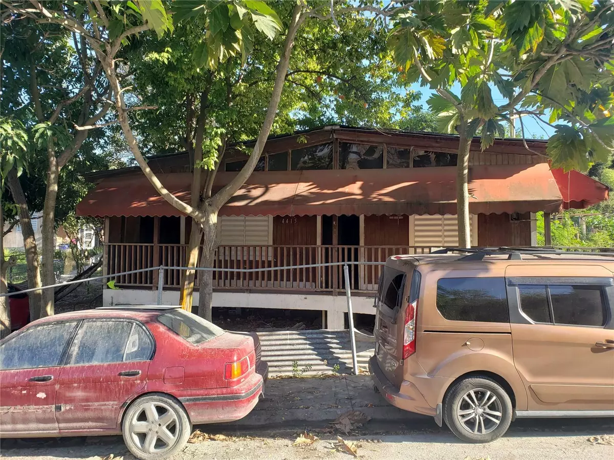 Ponce, PR 00728,. LA COTORRA ST #4415