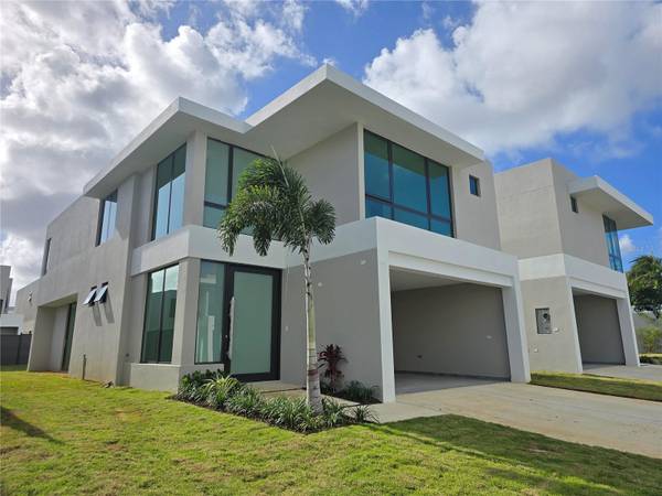 RIVIERA PARKVIEW 101 TAYRONA ST. #101, Bayamon, PR 00959