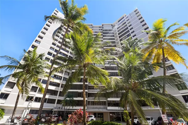 Condominio PLAYA GRANDE #9A,  San Juan,  PR 00911
