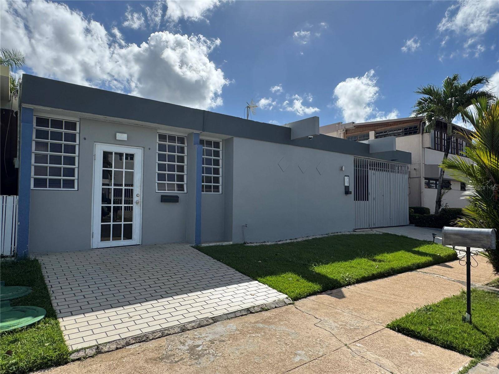 RIO PORTUGUEZ ST. VALLE VERDE #55-AQ, Bayamon, PR 00957