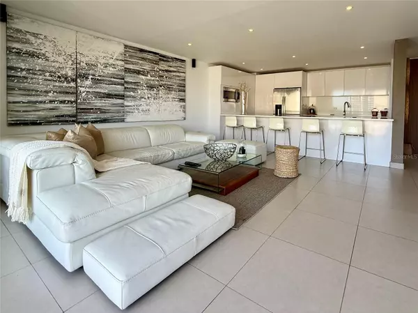 Guaynabo, PR 00966,229 CARRETERA #2 #9