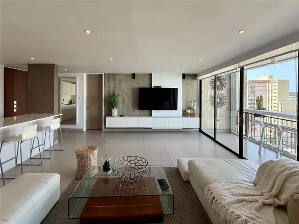 Guaynabo, PR 00966,229 CARRETERA #2 #9