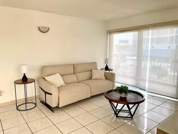 Carolina, PR 00979,4837 ISLA VERDE AVE. #104