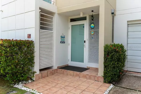 Dorado, PR 00646,66 VILLAS DEL GOLF ESTE #66 Este