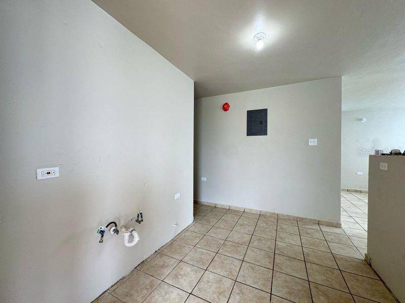 Juncos, PR 00777,0 CALLE SYLVIA REXACH