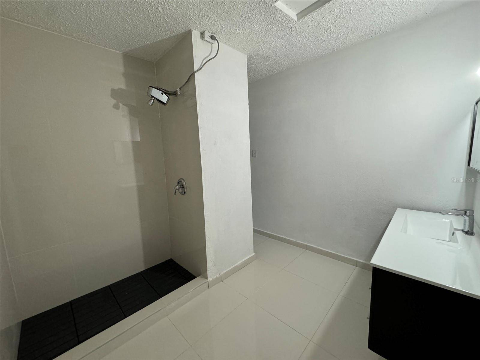 Bayamon, PR 00959,149 C/2 #1