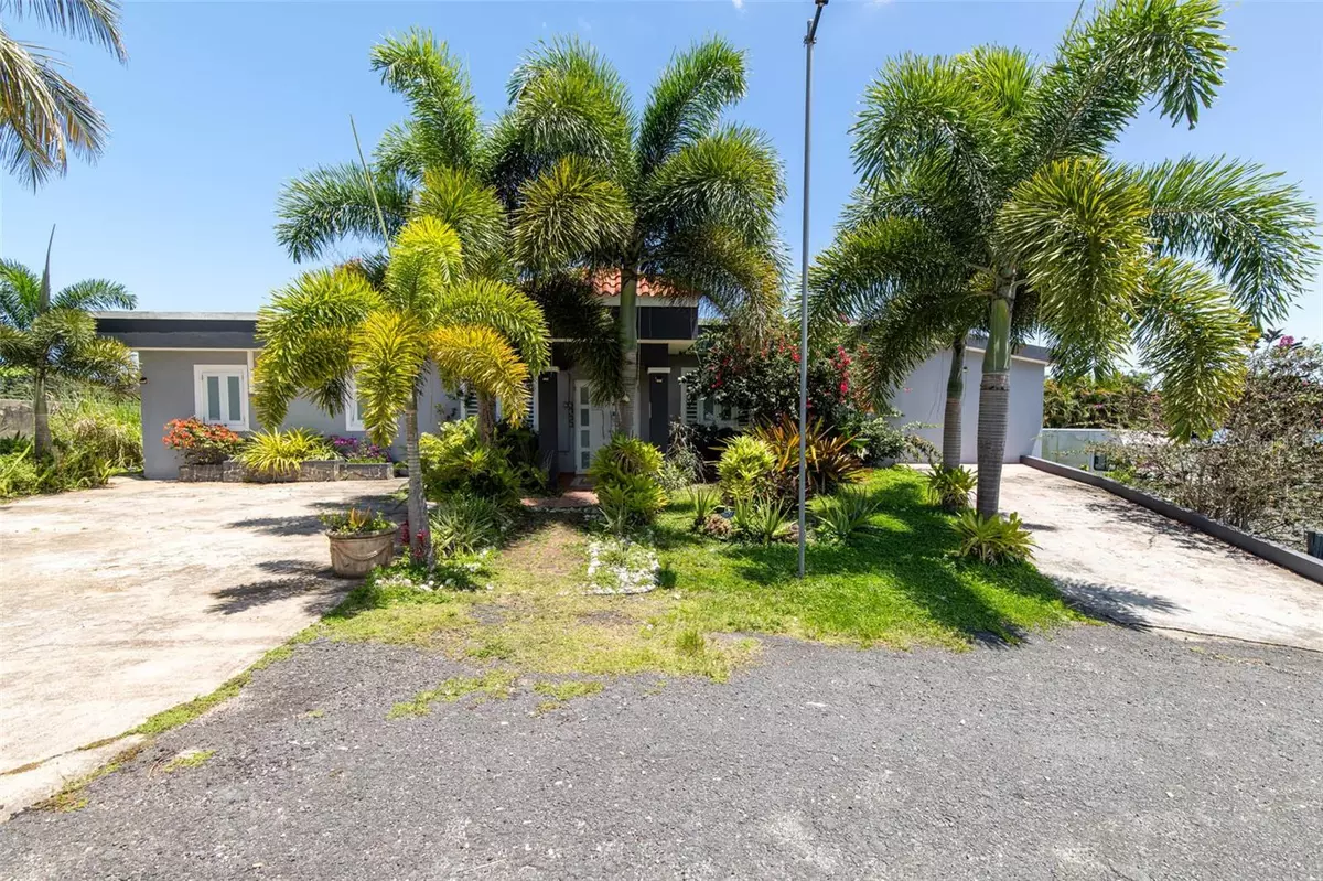 Vega Baja, PR 00693,Hacienda El Palmar MARCOS LOPEZ 831