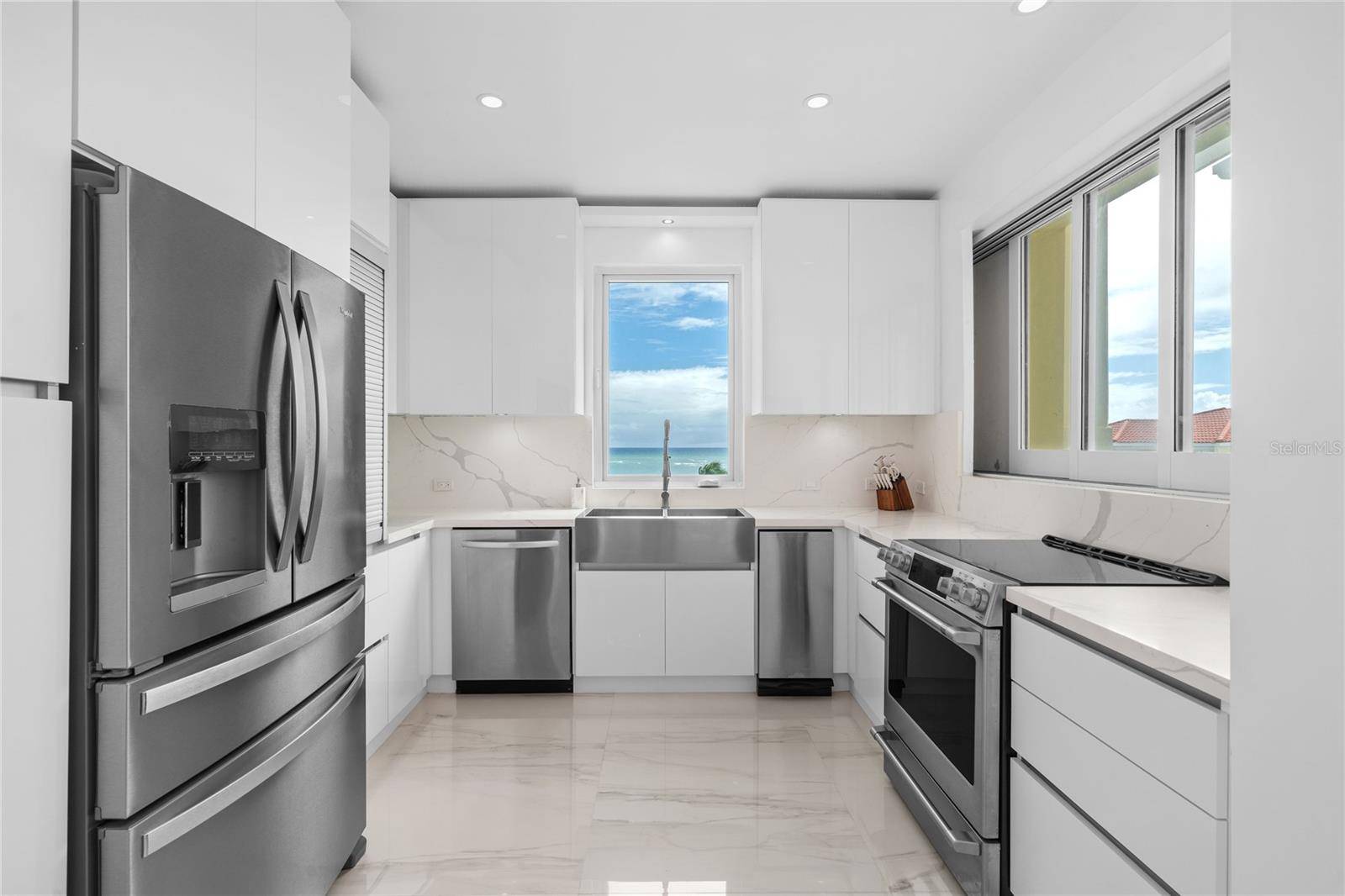 Humacao, PR 00791,400 OCEAN DRIVE #453