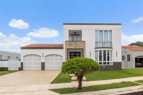 . GUAYABO ST #13, Guaynabo, PR 00971
