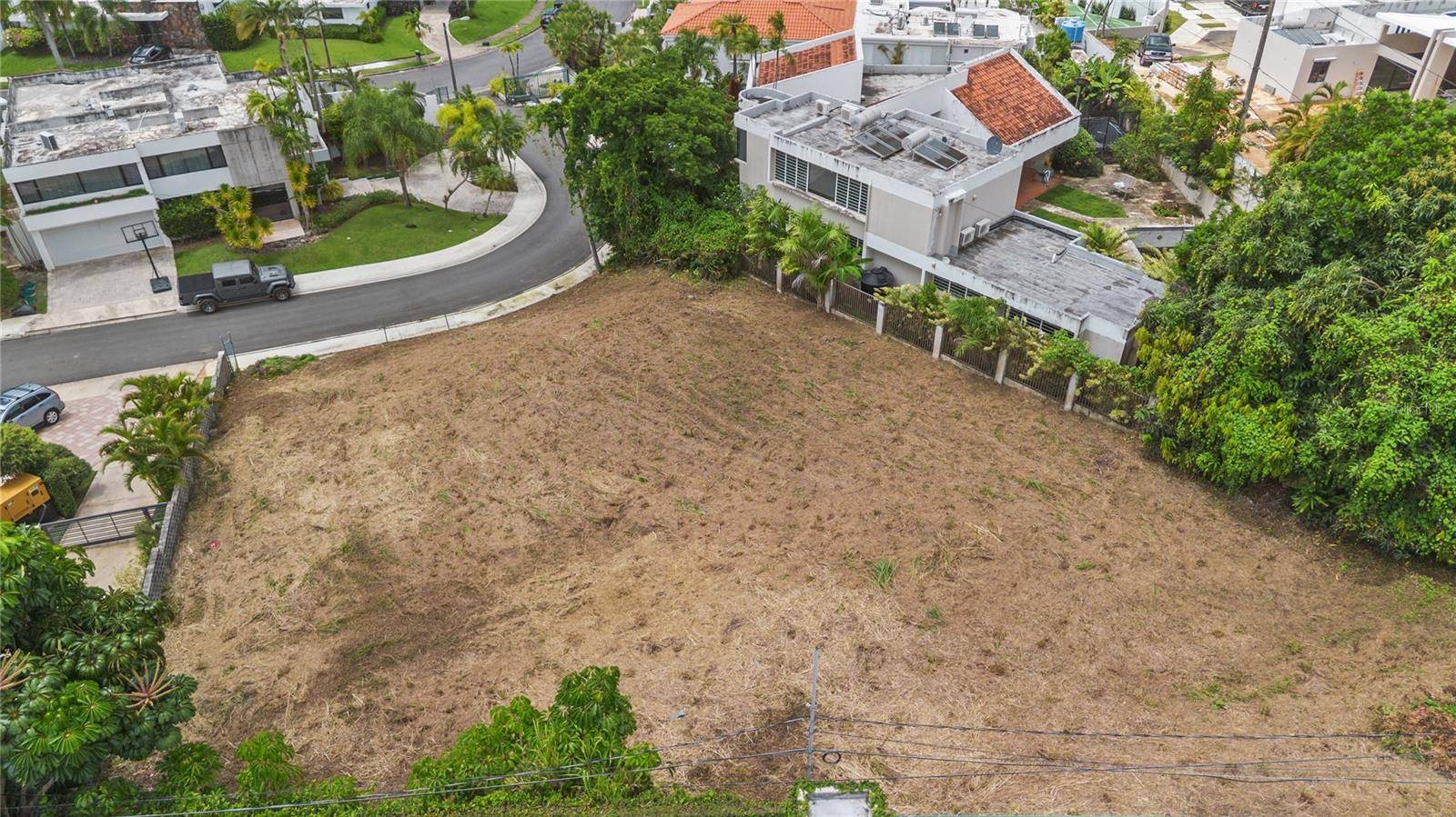 Guaynabo, PR 00969,#3 Calle Asturias MARTINS COURT