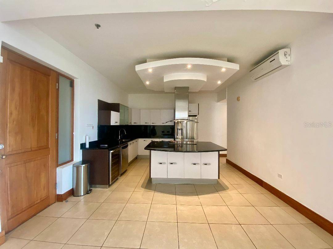 San Juan, PR 00909,310 AVE. DE DIEGO #8E
