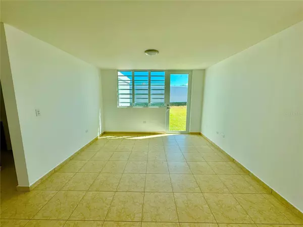 Humacao, PR 00791,Palacios del Mar C/ ADRIÁTICO