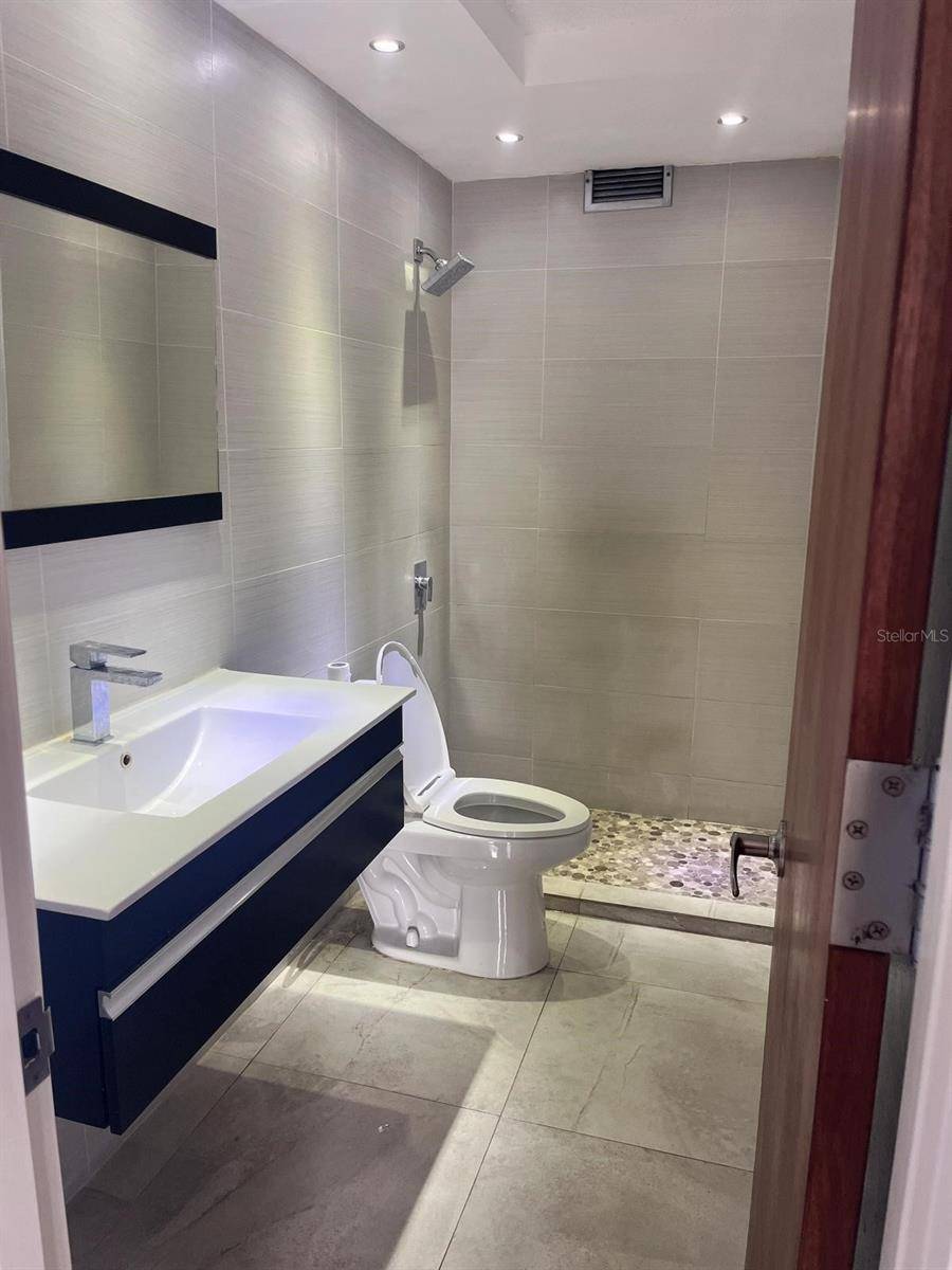 San Juan, PR 00921,1407 ASHFORD #401