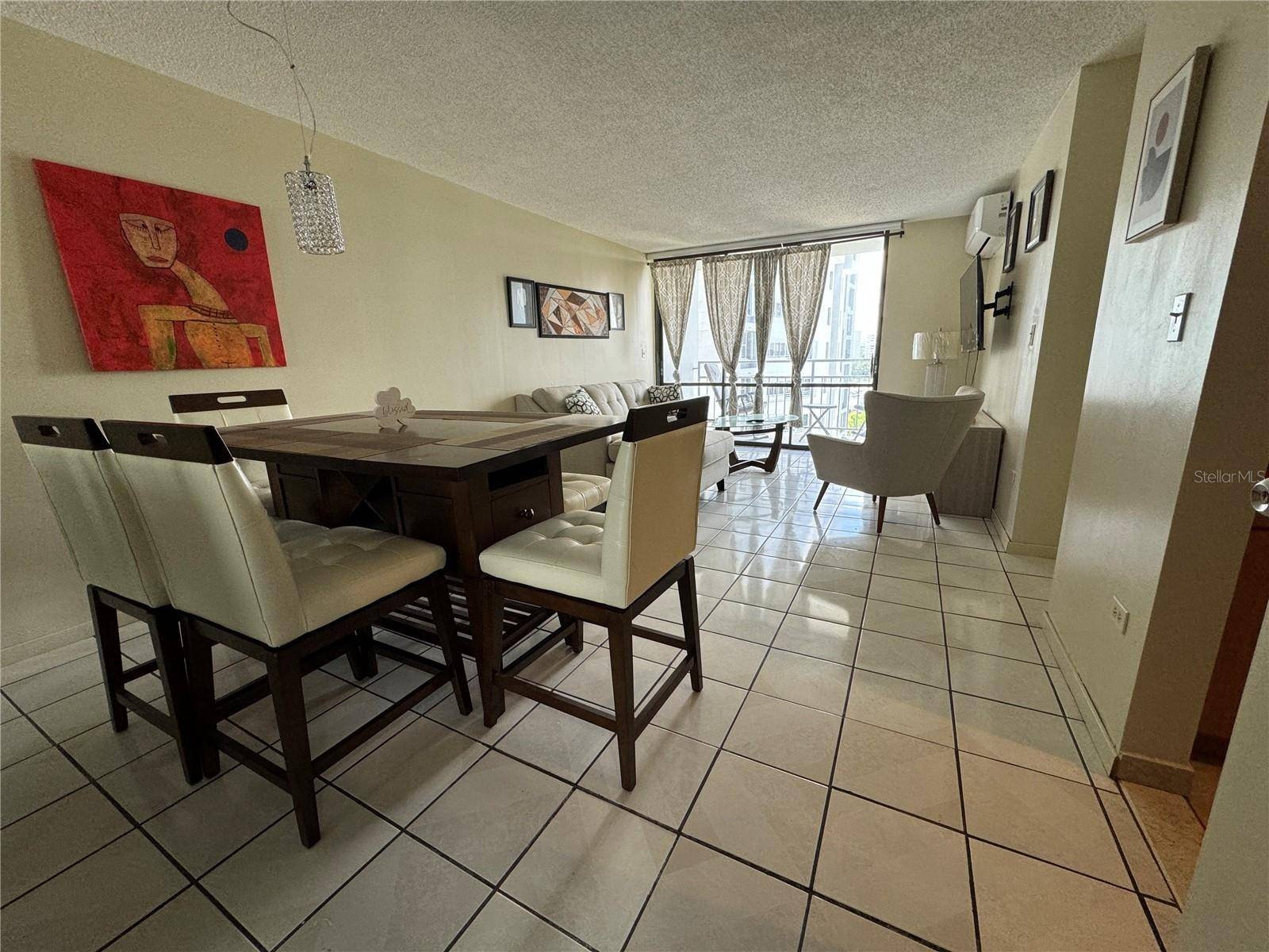 Guaynabo, PR 00966,DORAL PLAZA CONDOMINIUM LUIS VIGOREAUX AVENUE #11-L