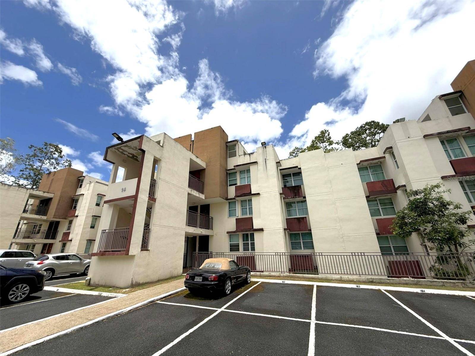 Portal de Sofia 111 CECILIO URBINA #1404, Guaynabo, PR 00969