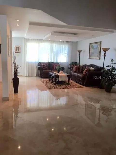 Guaynabo, PR 00969,B-14 EAST SIDE COURT