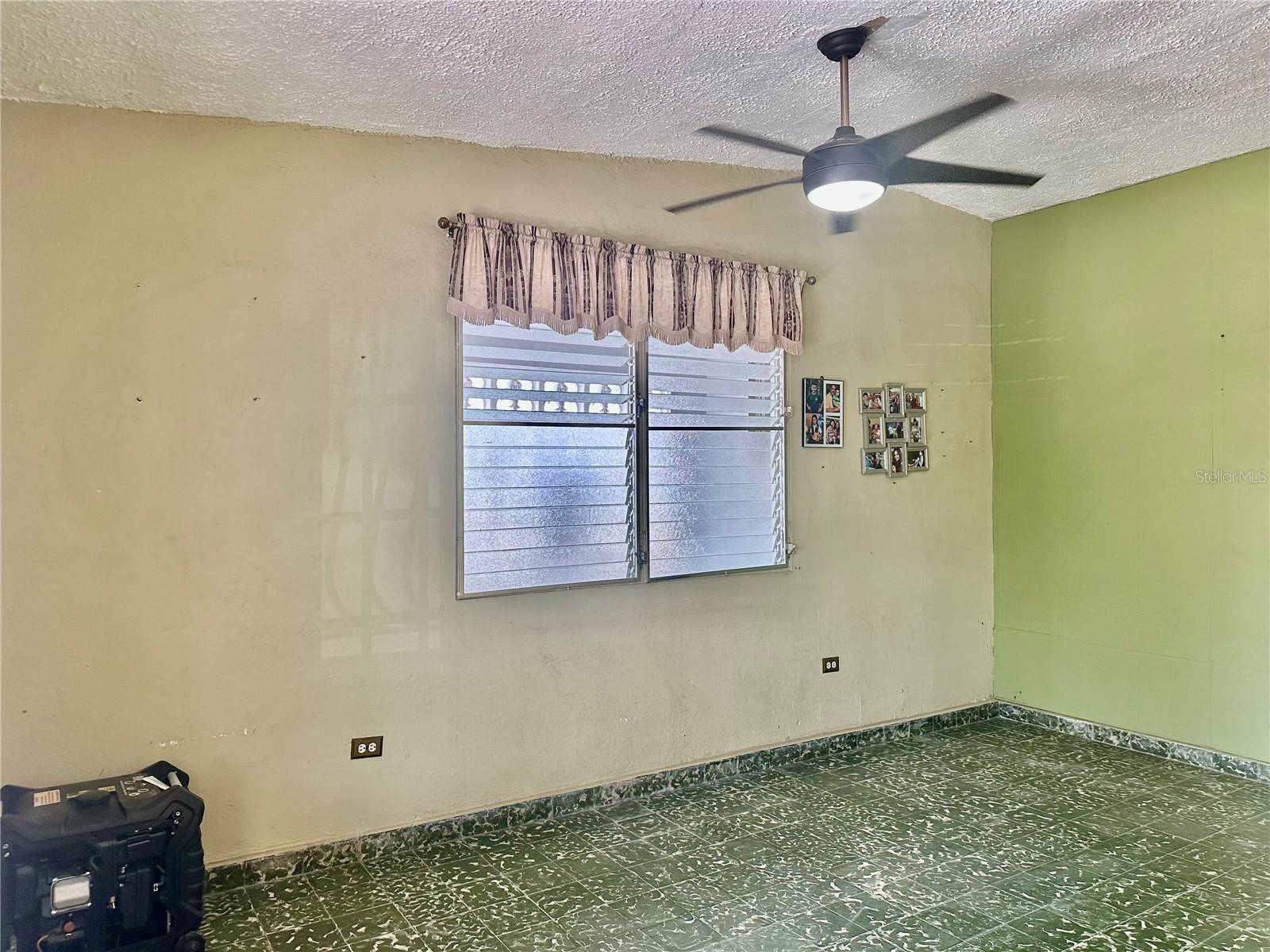 San Juan, PR 00921,#1196 62SE R Metropolitan 1196 CALLE 62SE REPARTO METROPOLITANO