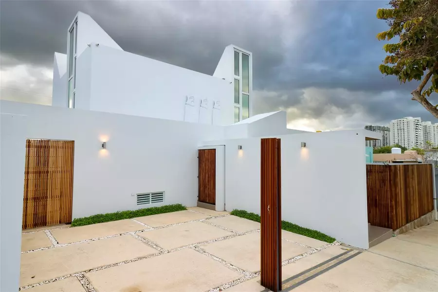 254 MANUEL F. ROSSY, San Juan, PR 00918