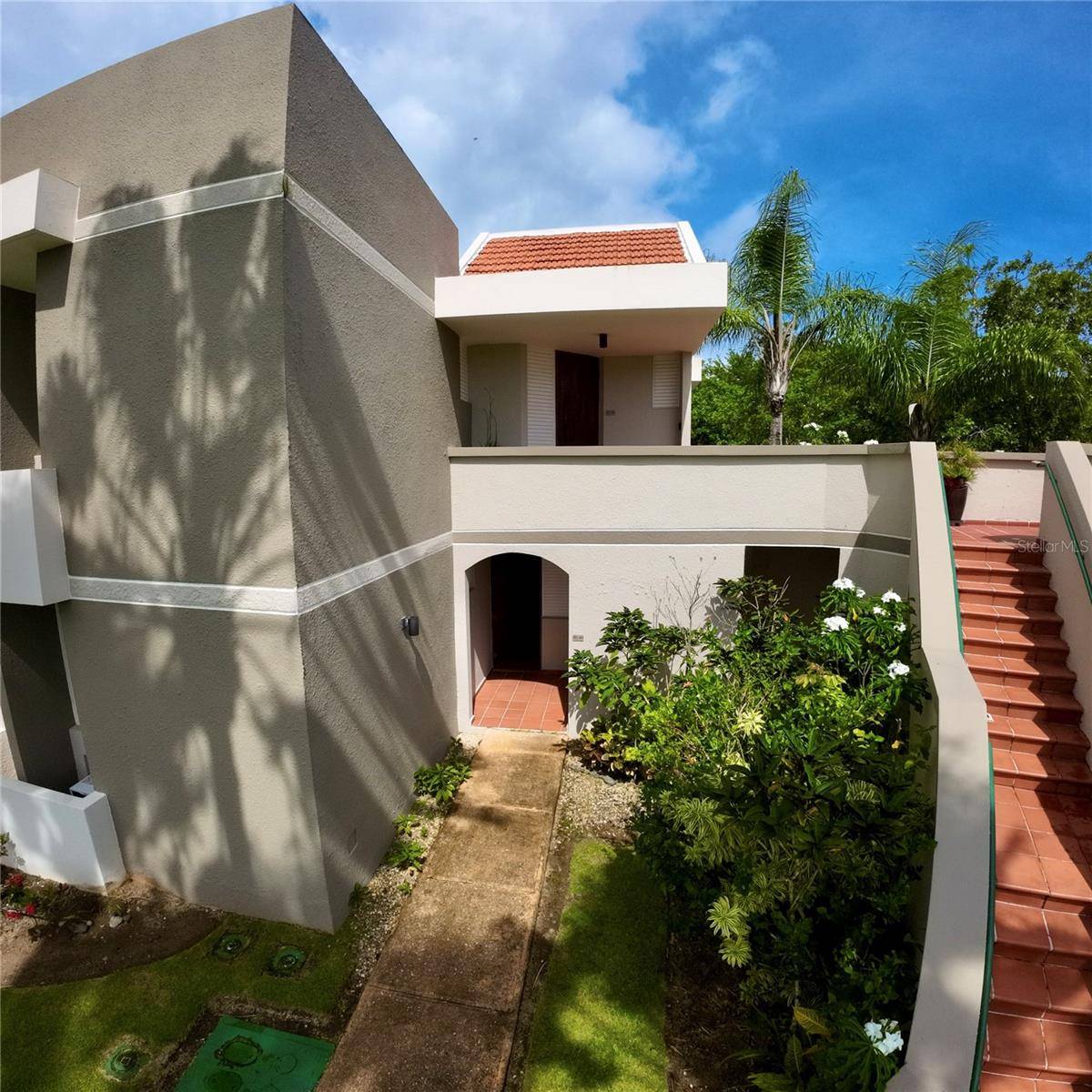 711 NORTH COAST, Vega Alta, PR 00692