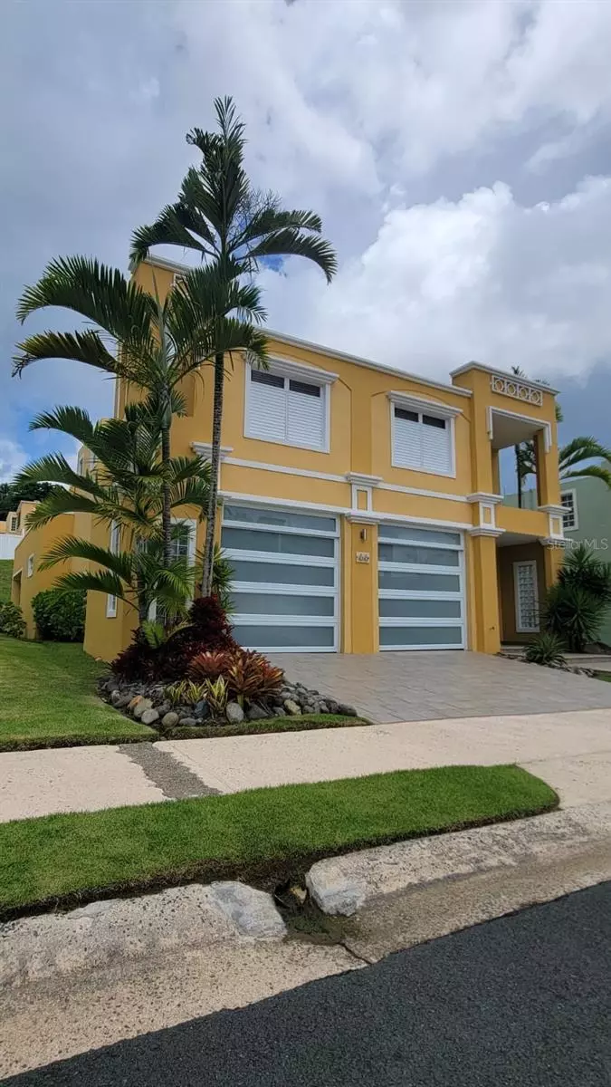 Bayamon, PR 00956,66 PASEO LA ROGATIVA #66