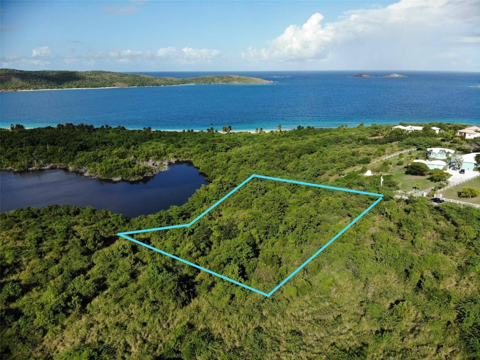 Calle B ALTURAS DE ZONI #14, Culebra, PR 00775