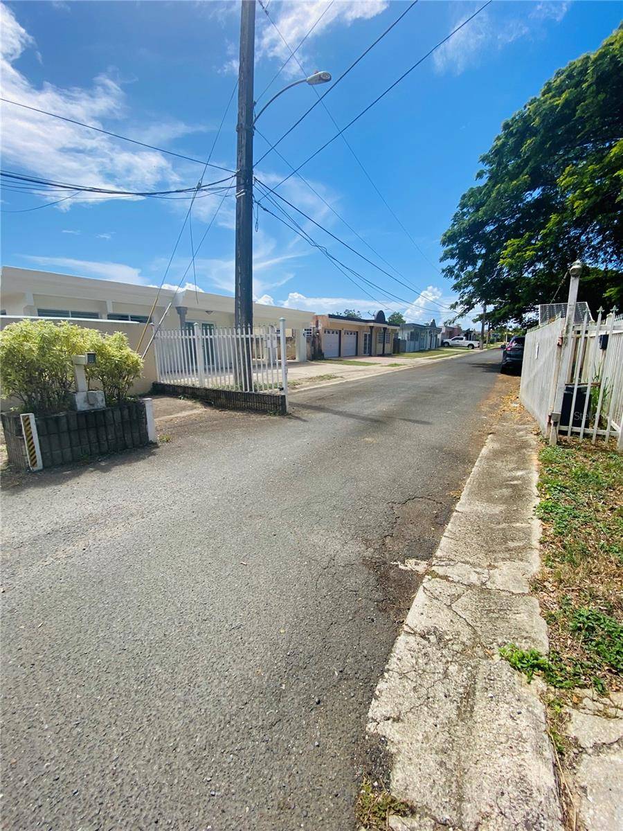 Vega Baja, PR 00693,Calle 1 El Faro EL FARO
